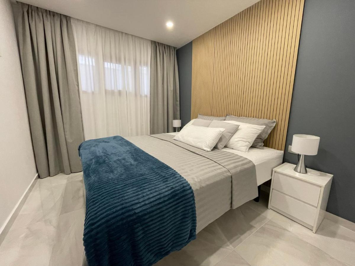 Апартаменти Luxury Diamond - Ocean View, Big Terraces, Air Con, Wifi Лос-Крістіанос Екстер'єр фото
